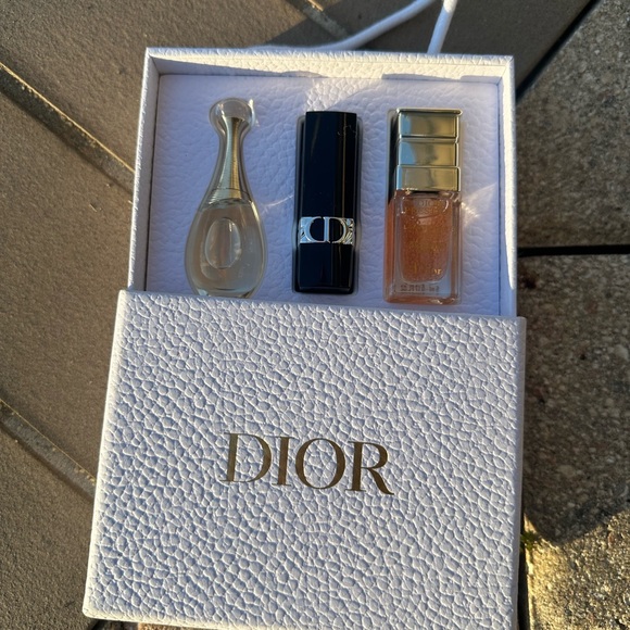 Dior Prestige Huile de Rose Gift Set